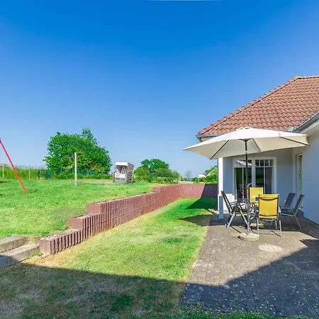 Ostseehaus Julia Wohlenberg